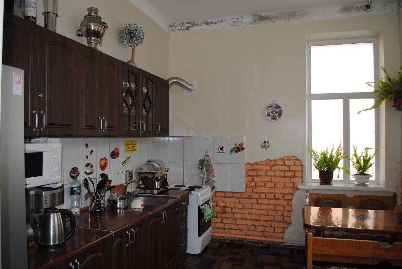 Отель Хата Dnipro Ngoại thất bức ảnh